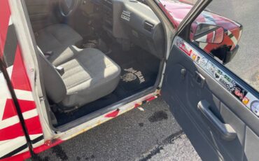 Toyota-pickup-1992-red-10