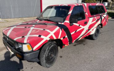 Toyota-pickup-1992-red