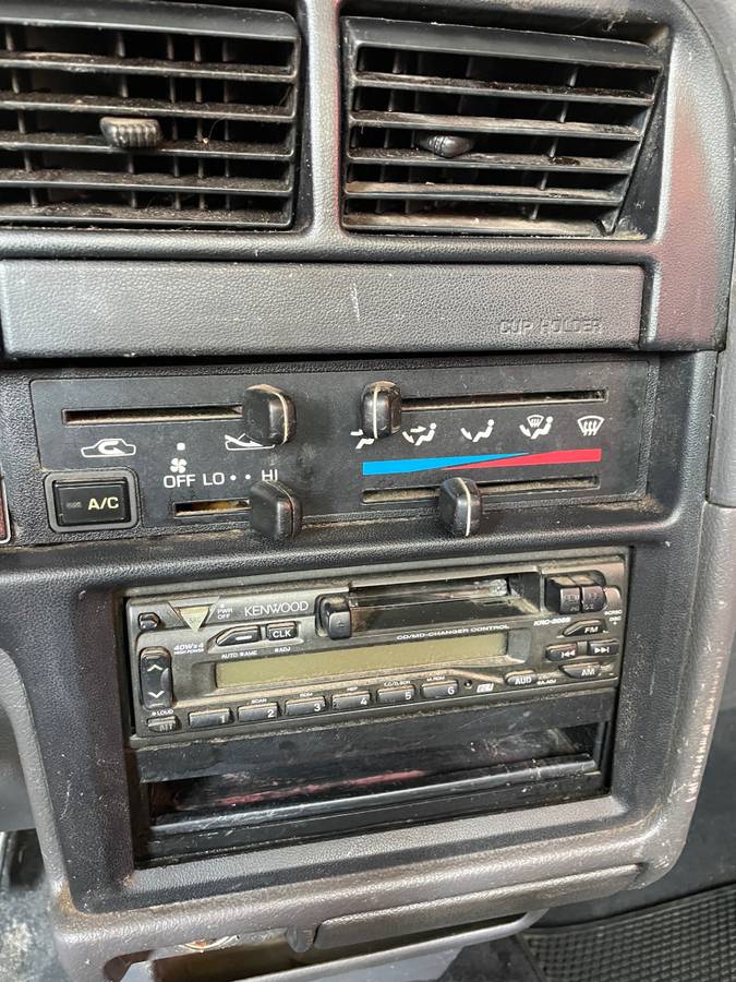 Toyota-pickup-1992-red-14