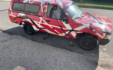 Toyota-pickup-1992-red-3