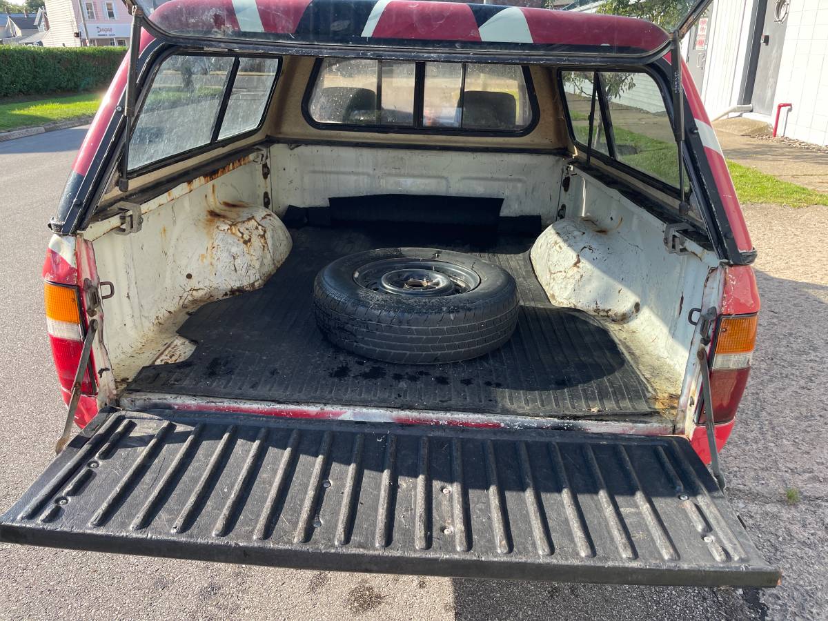 Toyota-pickup-1992-red-5