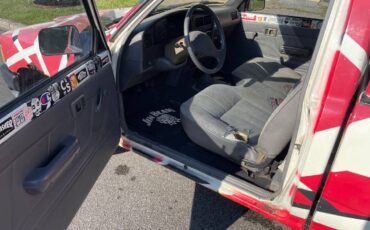 Toyota-pickup-1992-red-9