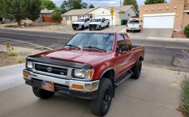 Toyota-pickup-1993-red-12