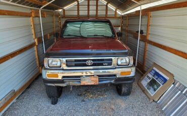 Toyota-pickup-1993-red-15