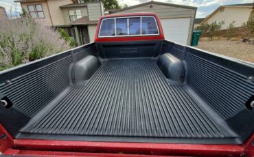 Toyota-pickup-1993-red-3