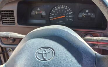 Toyota-pickup-1994-white-6