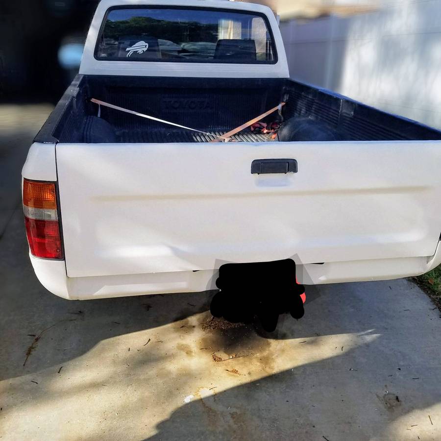 Toyota-pickup-1994-white-9