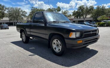 Toyota-pickup-1995