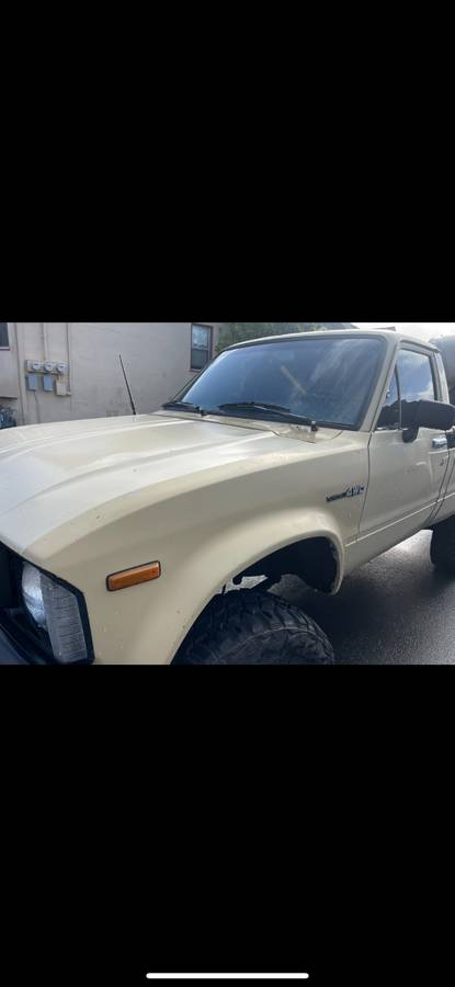 Toyota-pickup-4x4-1980-16