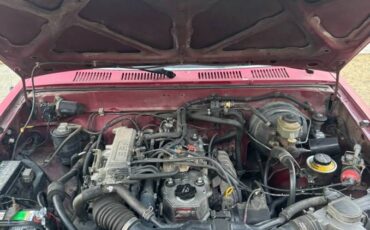 Toyota-pickup-4x4-1989-red-6