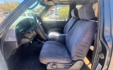 Toyota-pickup-4x4-1992-grey-10