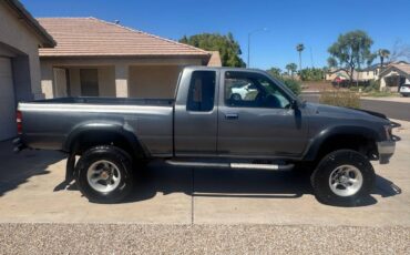 Toyota-pickup-4x4-1992-grey-4