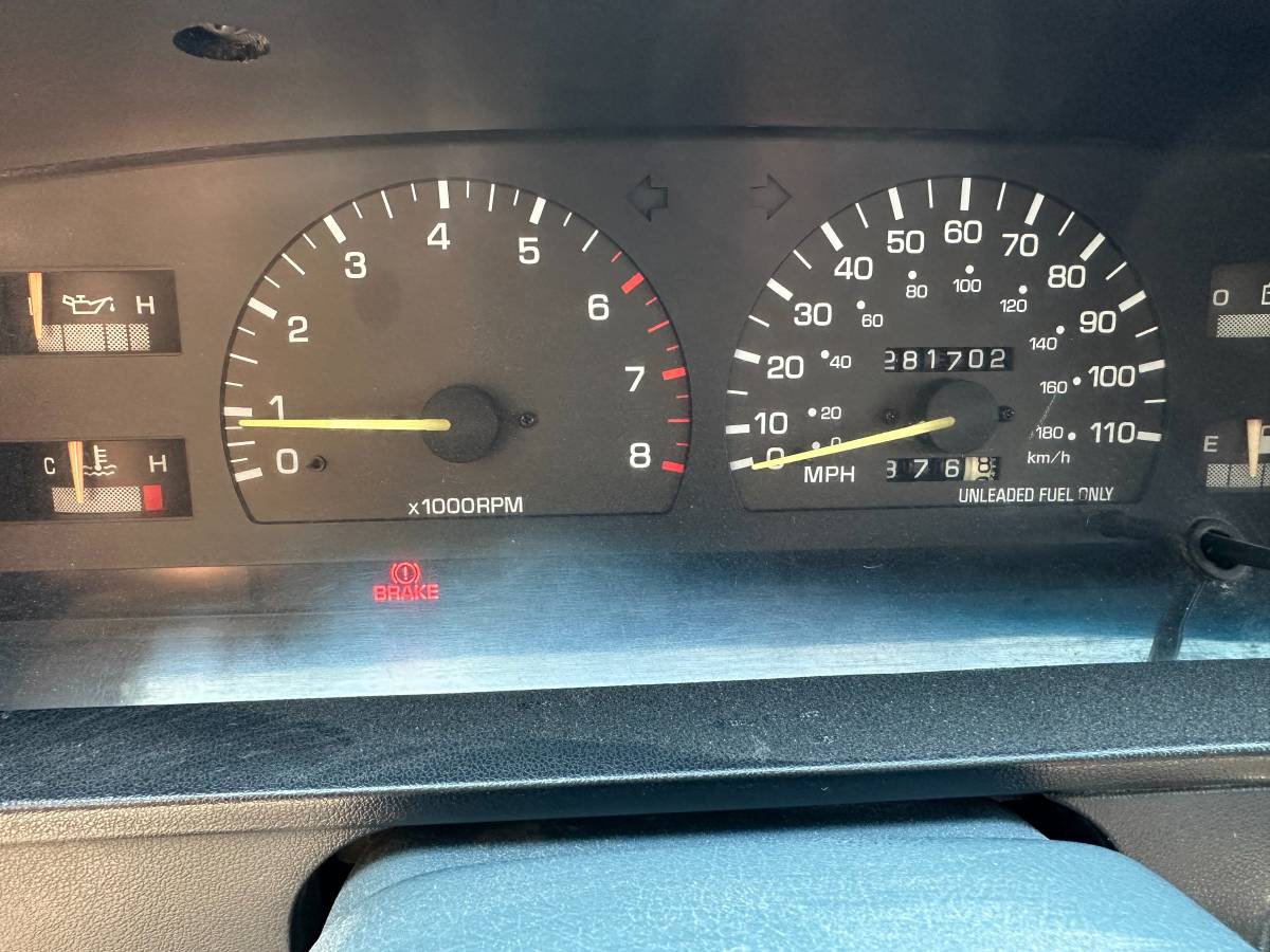Toyota-pickup-4x4-1995-blue-3