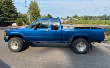 Toyota-pickup-4x4-1995-blue