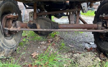Toyota-pickup-4x4-rock-crawler-1989-5