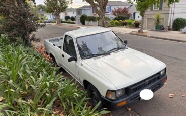 Toyota-pickup-base-1994-white-6
