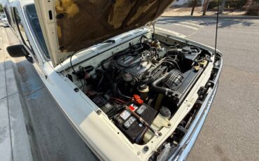 Toyota-pickup-deluxe-1989-white-6