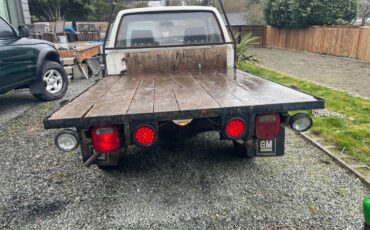 Toyota-pickup-diesel-1984-white-4