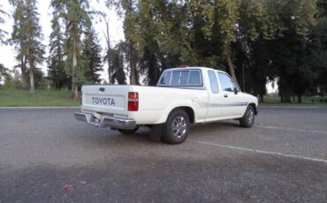 Toyota-pickup-dx-2dr-extended-c-1994-white-3