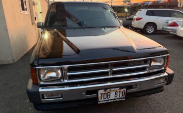 Toyota-pickup-truck-1985-black-4