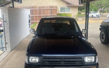 Toyota-pickup-truck-1992-blue-1
