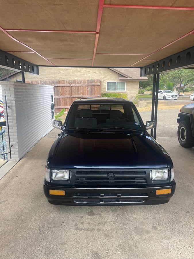 Toyota-pickup-truck-1992-blue-1