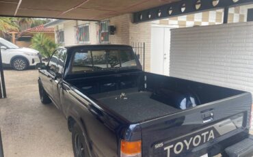 Toyota-pickup-truck-1992-blue-2