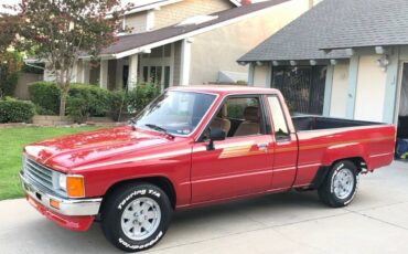 Toyota-pickup-turbo-1986-8