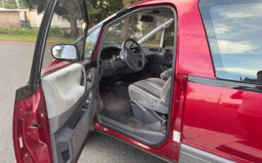 Toyota-previa-1992-red-4