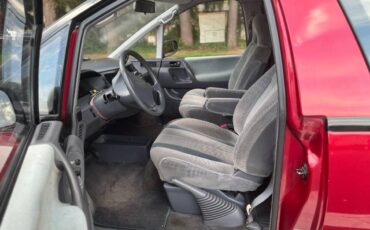 Toyota-previa-1992-red-5