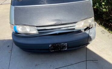 Toyota-previa-1994-silver-1