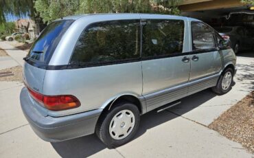 Toyota-previa-le-1993-silver-1