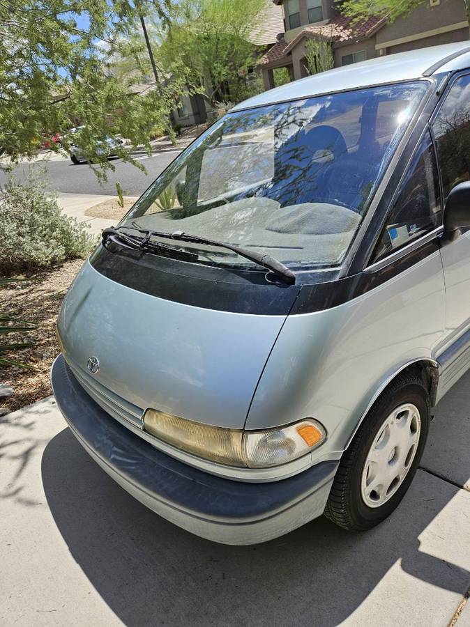Toyota-previa-le-1993-silver-3