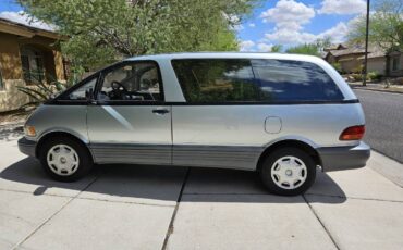 Toyota-previa-le-1993-silver