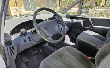 Toyota-previa-le-1993-silver-4