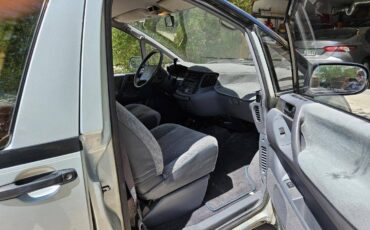 Toyota-previa-le-1993-silver-5
