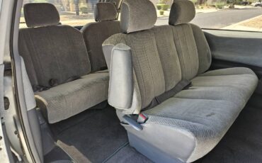 Toyota-previa-le-1993-silver-7