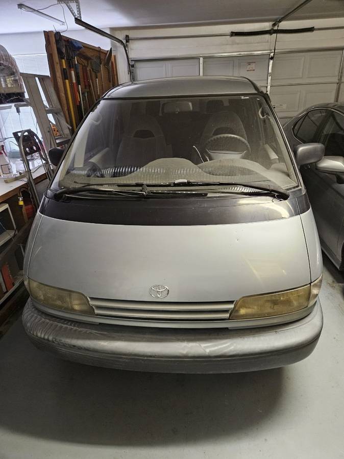 Toyota-previa-le-1993-silver-9