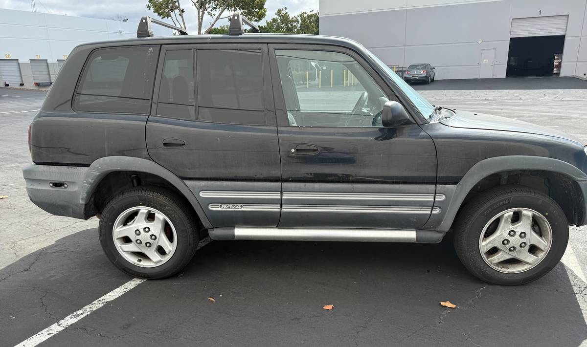 Toyota-rav4-1988-black-8