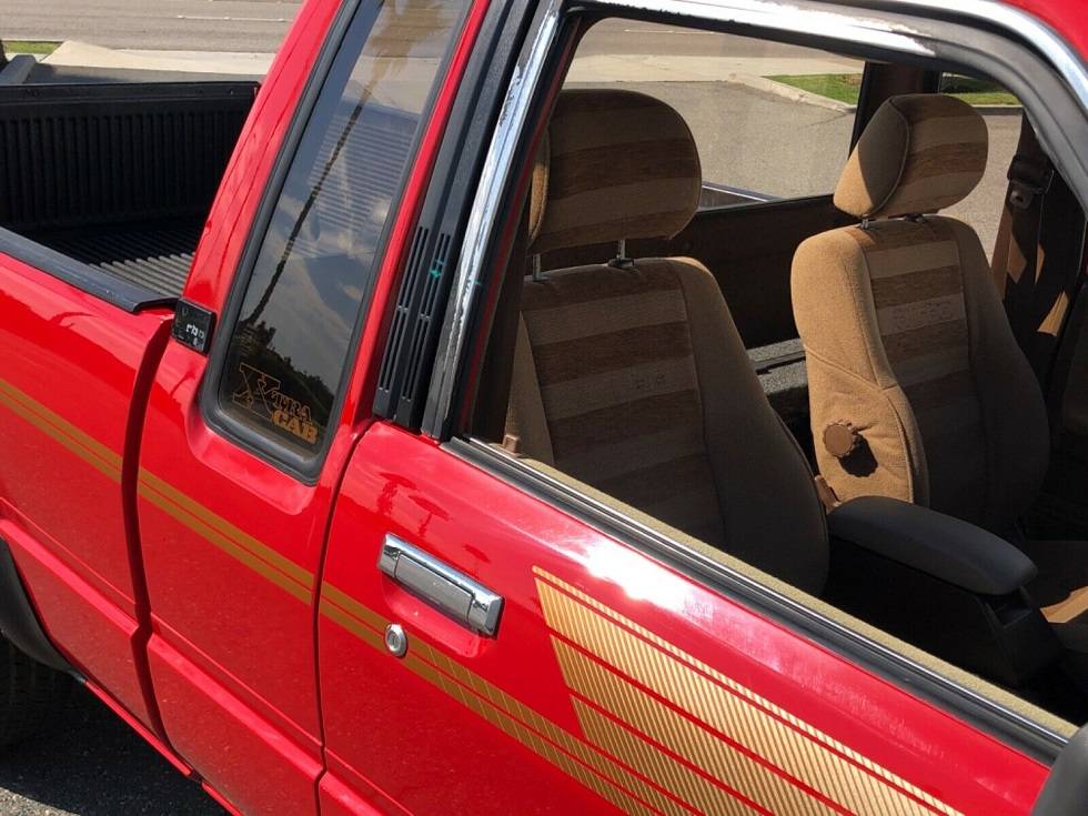 Toyota-sr5-1986-1
