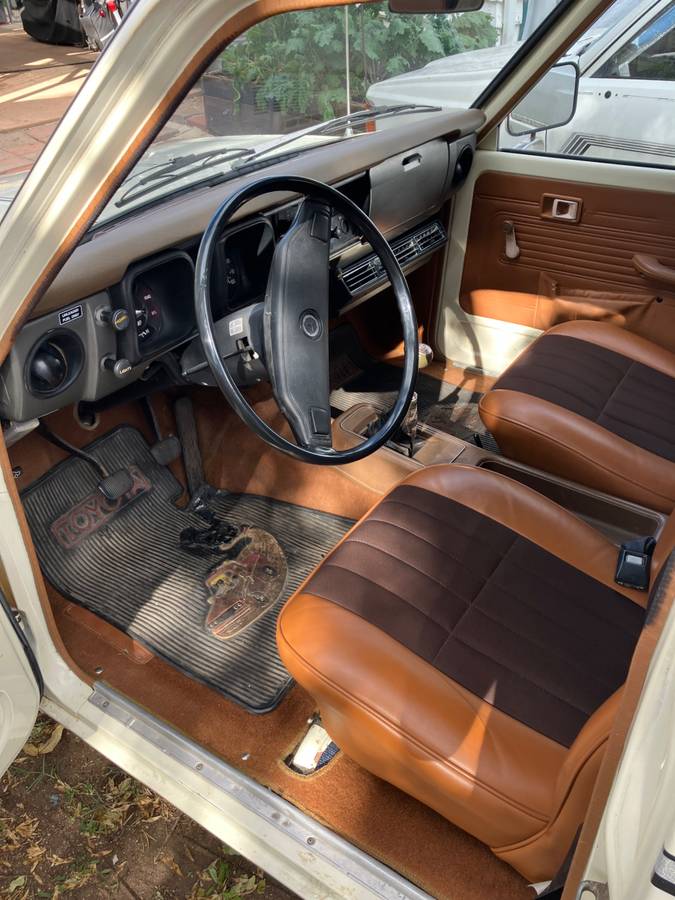 Toyota-sr5-pickup-longbed-1978-white-10
