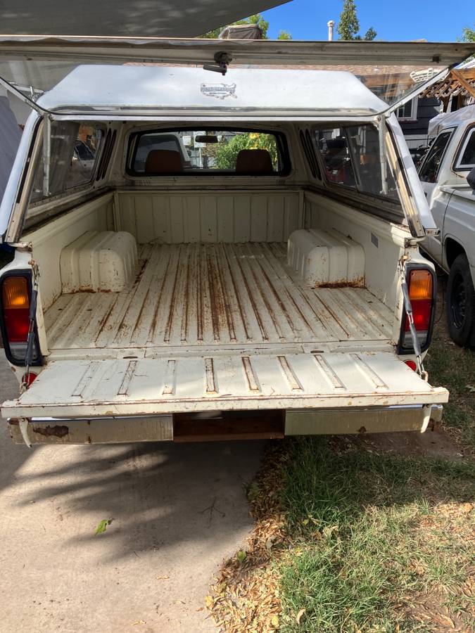 Toyota-sr5-pickup-longbed-1978-white-18