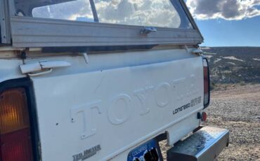 Toyota-sr5-pickup-longbed-1978-white-21