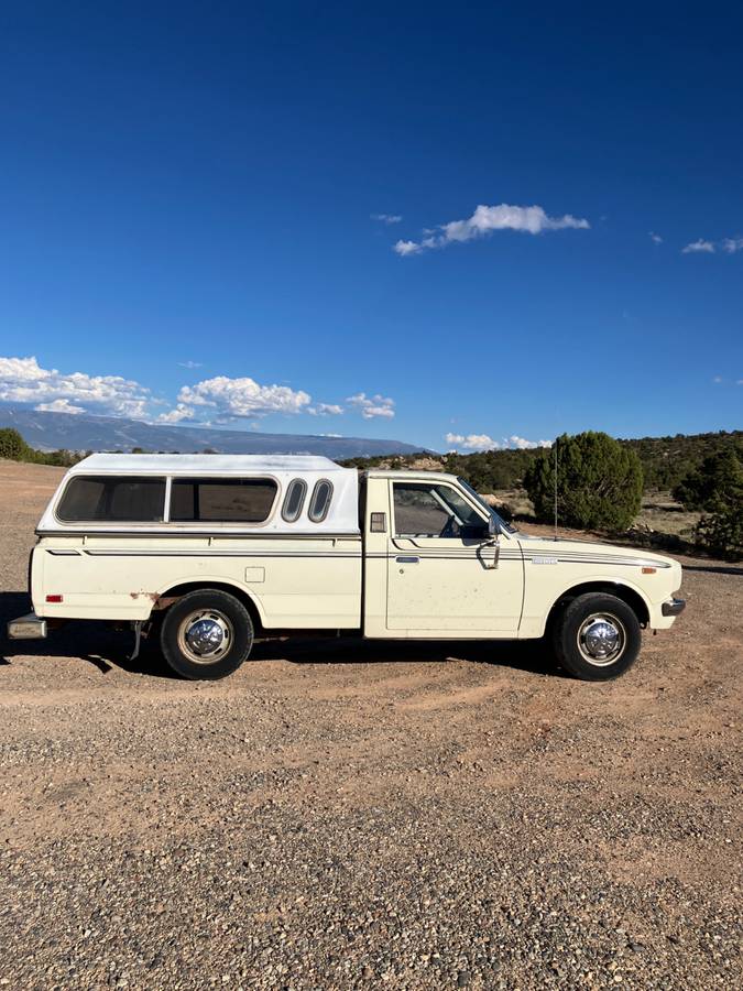Toyota-sr5-pickup-longbed-1978-white-5