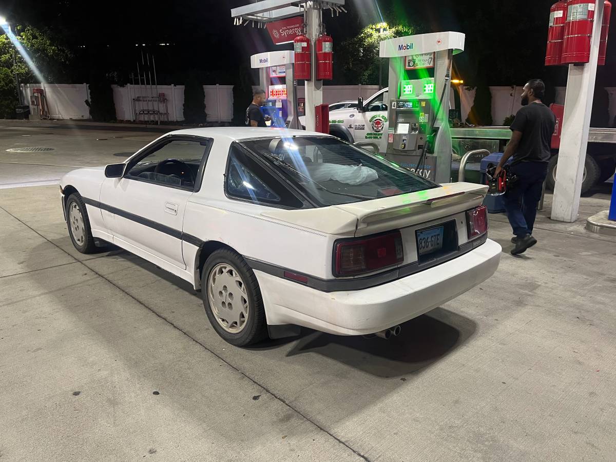 Toyota-supra-1987-white-7