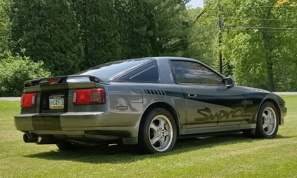 Toyota-supra-1988-grey-1