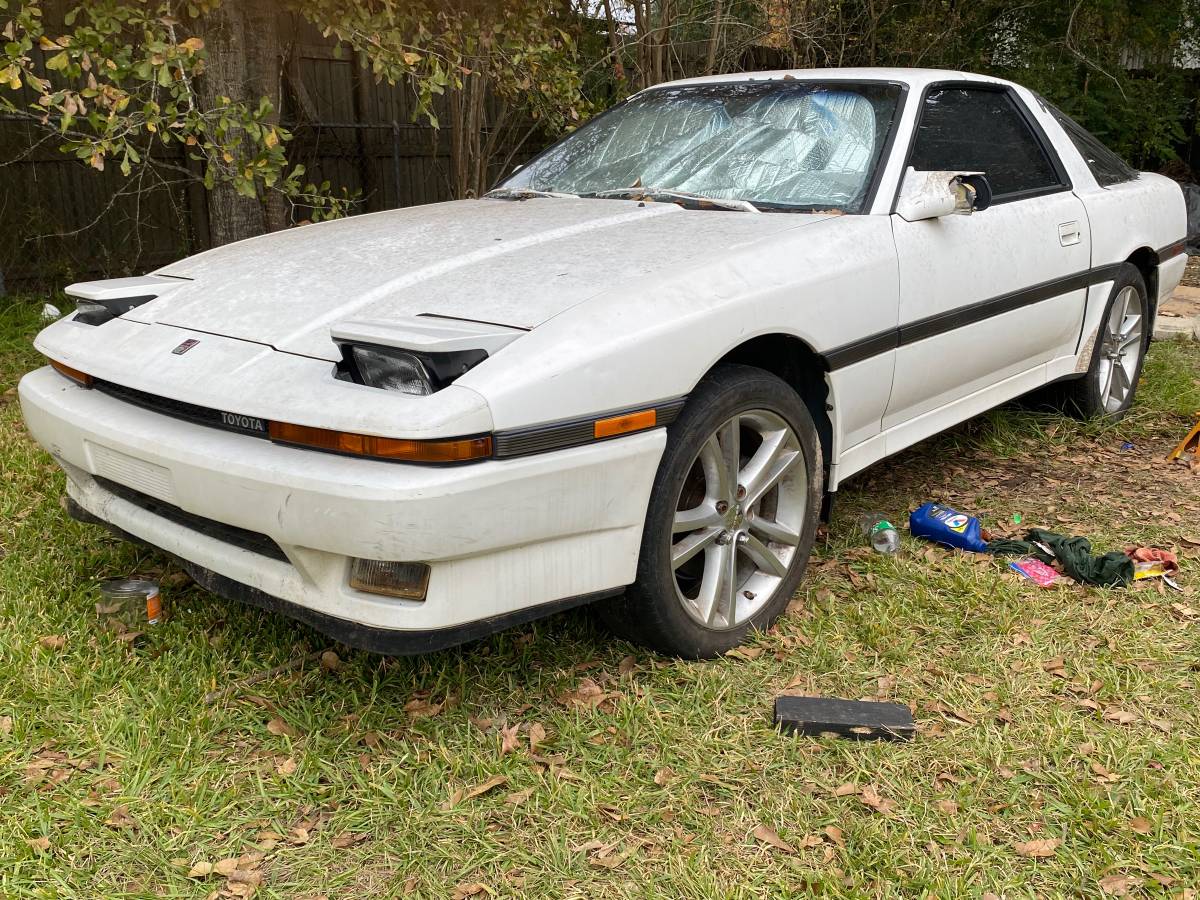 Toyota-supra-1988-white-15