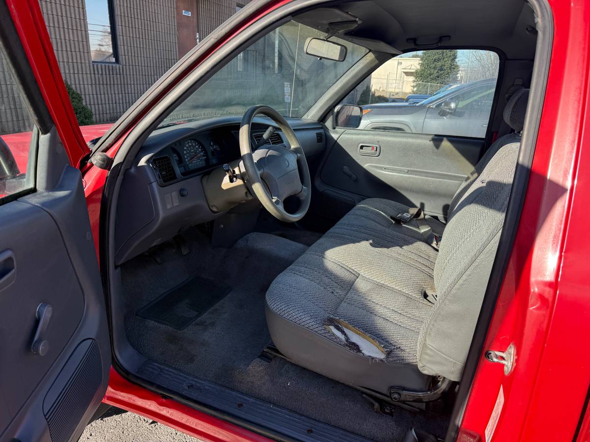 Toyota-t100-1992-red