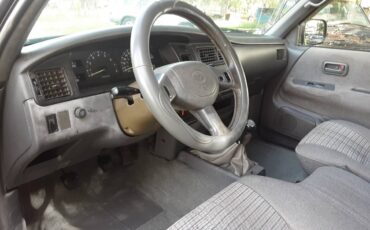 Toyota-t100-4x4-1993-black-16
