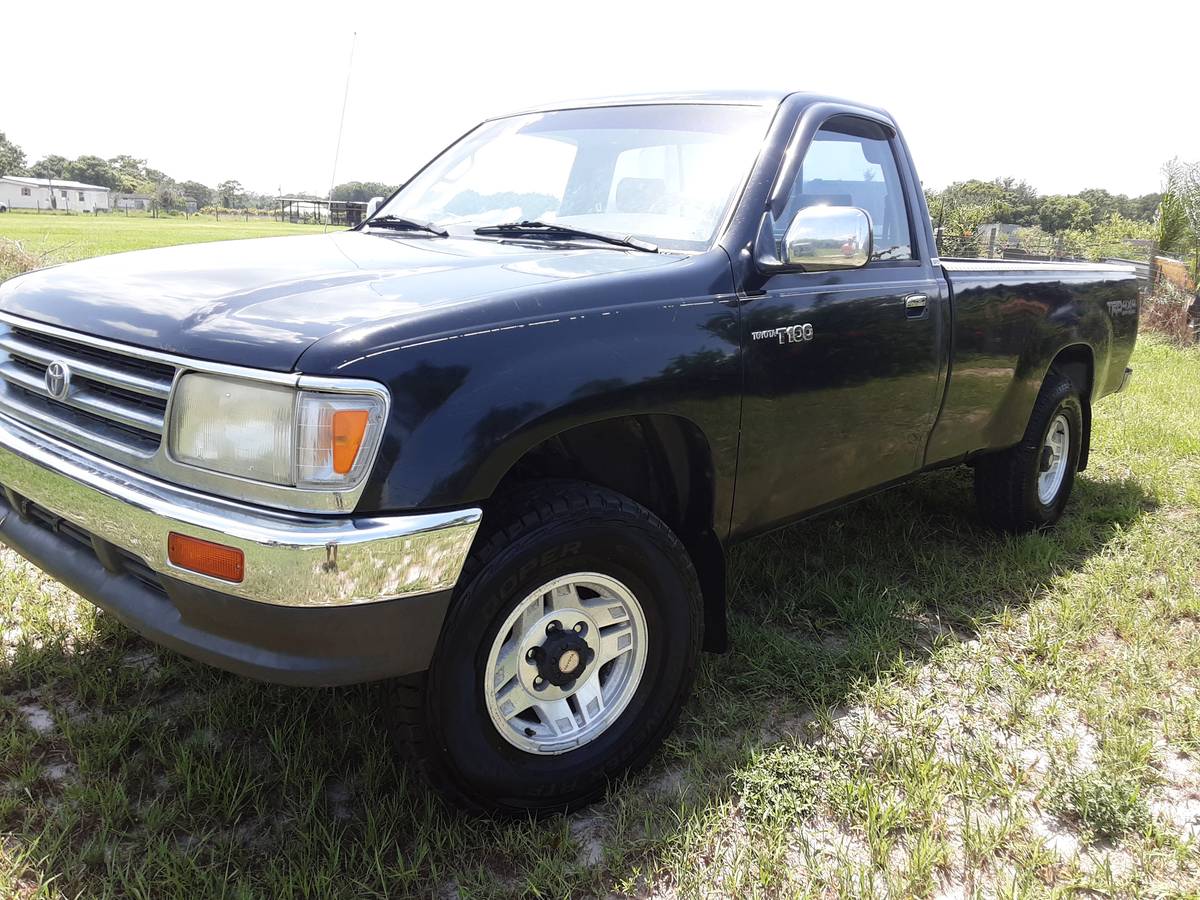 Toyota-t100-4x4-1993-black-3